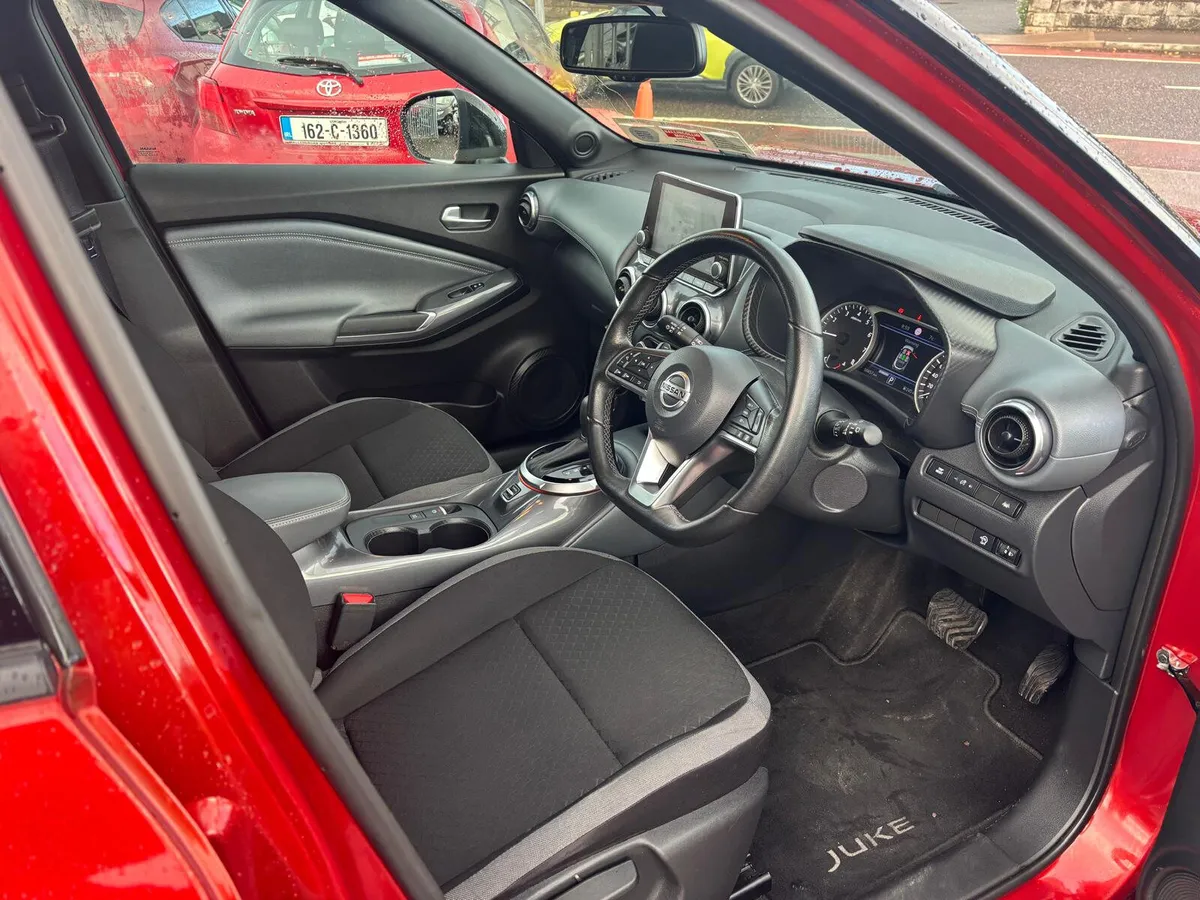 Nissan Juke 2021  PETROL   AUTOMATIC  LOW  MILEAGE - Image 4