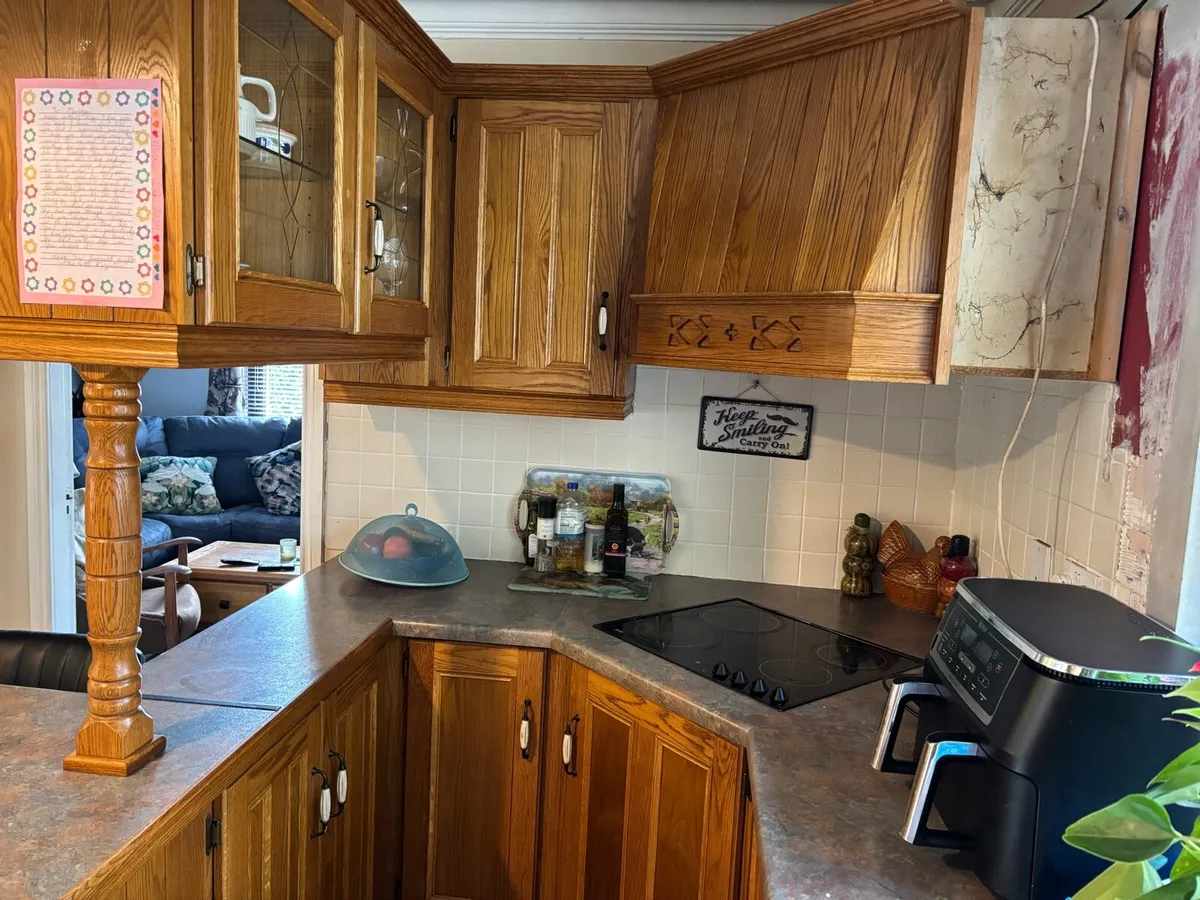 Large solid oak kitchen - Image 2