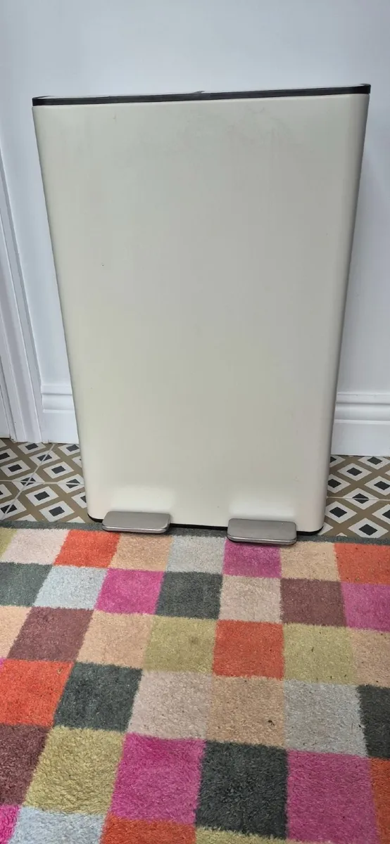 60L pedal bin - Image 1