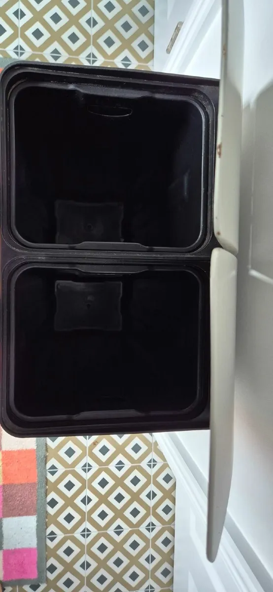 60L pedal bin - Image 3
