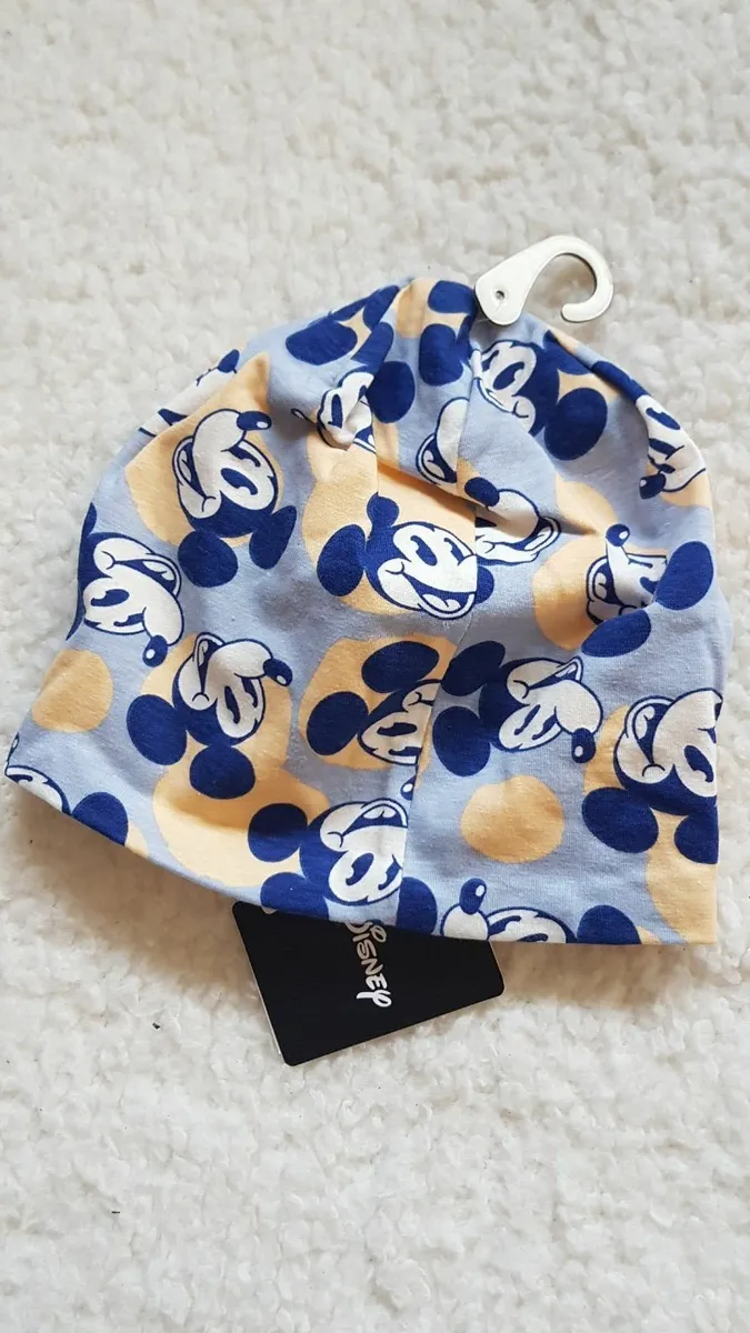 Beanie and tube scarf set- Brand new - Image 2