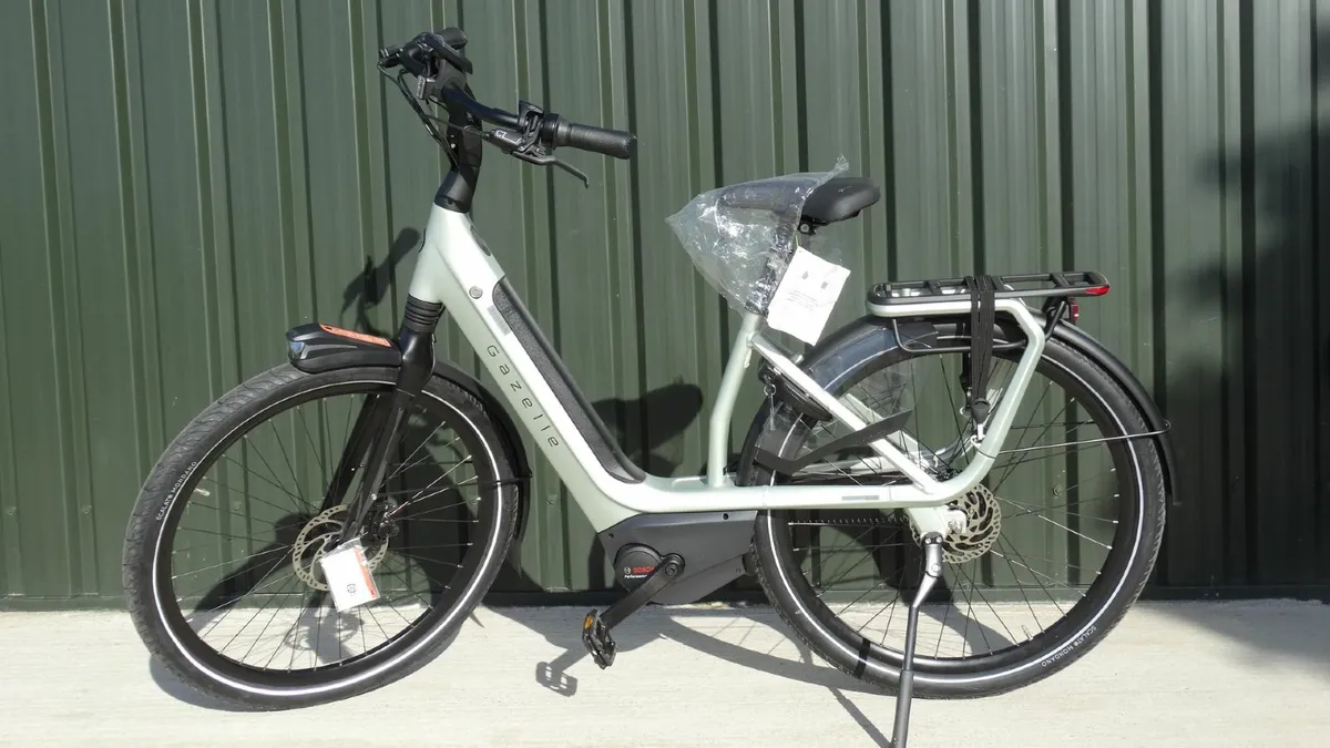 Gazelle Avignon C380  electric bike - Image 4