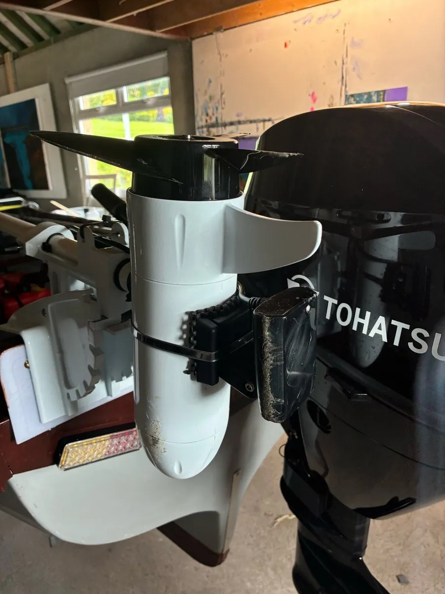 19’ Lake boat - Image 3