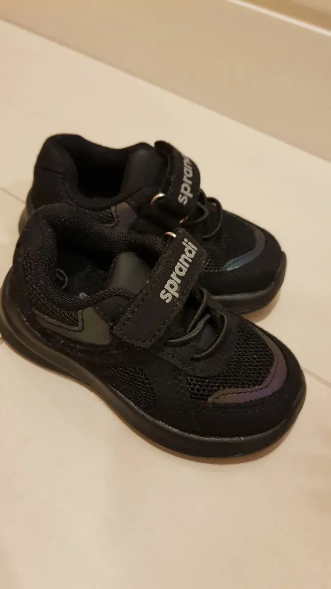 Baby shoes- SPRANDI -BRAND NEW-Size 20-21 - Image 2