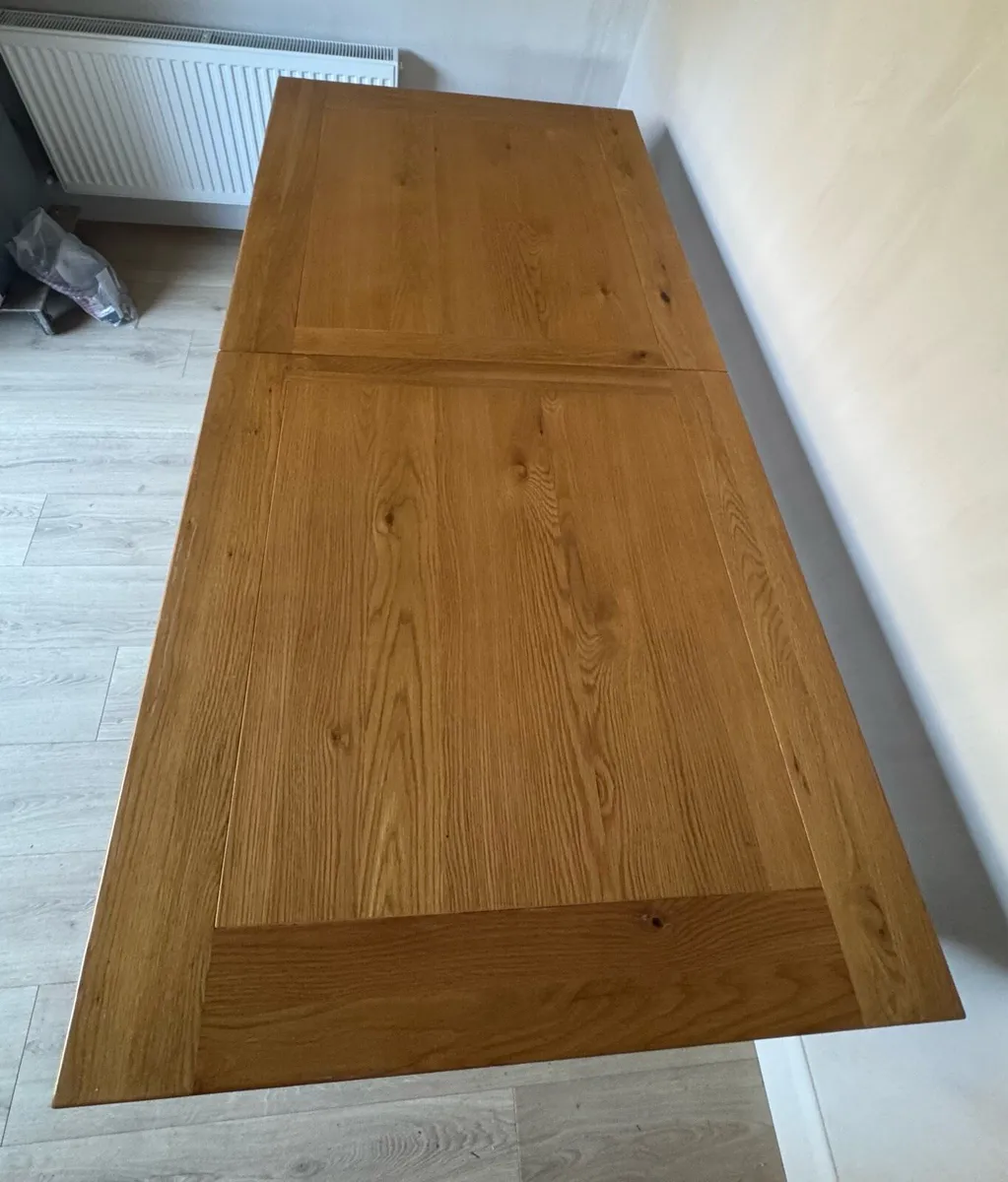 Solid oak 6ft extendable table to 8ft - Image 3