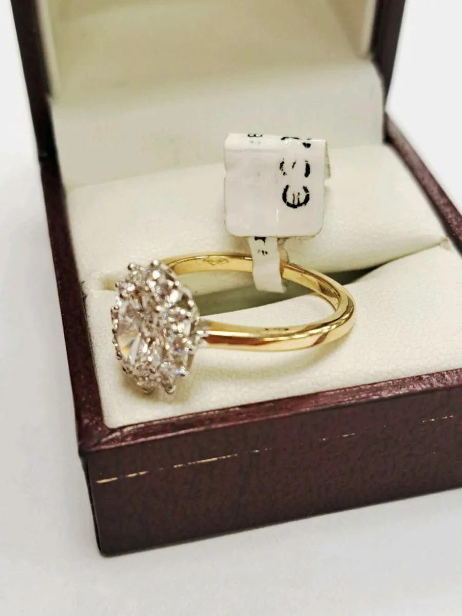 18K Gold Diamond Ring 18CT - Image 2