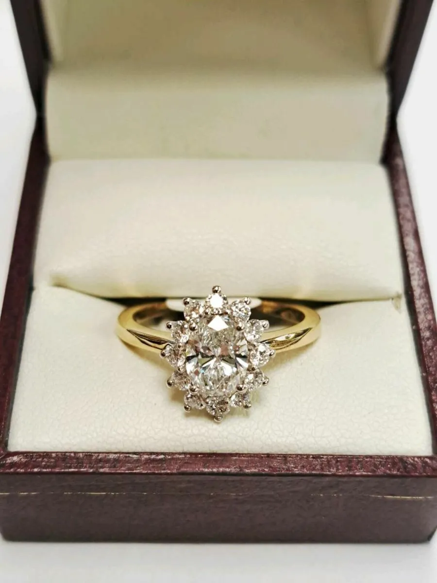 18K Gold Diamond Ring 18CT - Image 1