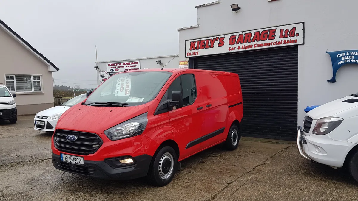 Ford Transit CUSTOM AS NEW 95KM VAT INVOICE - Image 3