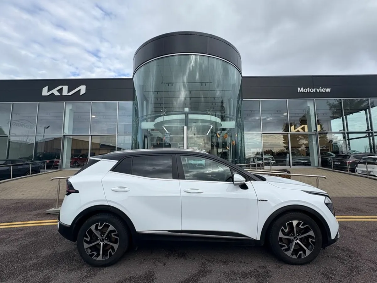 Kia Sportage K3 2 Tone DSL 5DR, **WARRANTY TILL 20 - Image 1