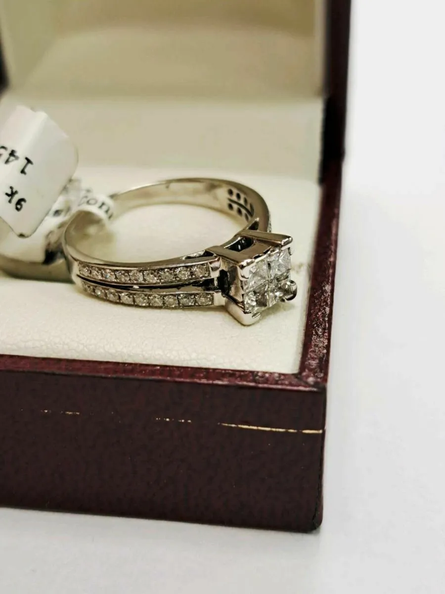 9K White Gold Diamond Ring 9CT - Image 2
