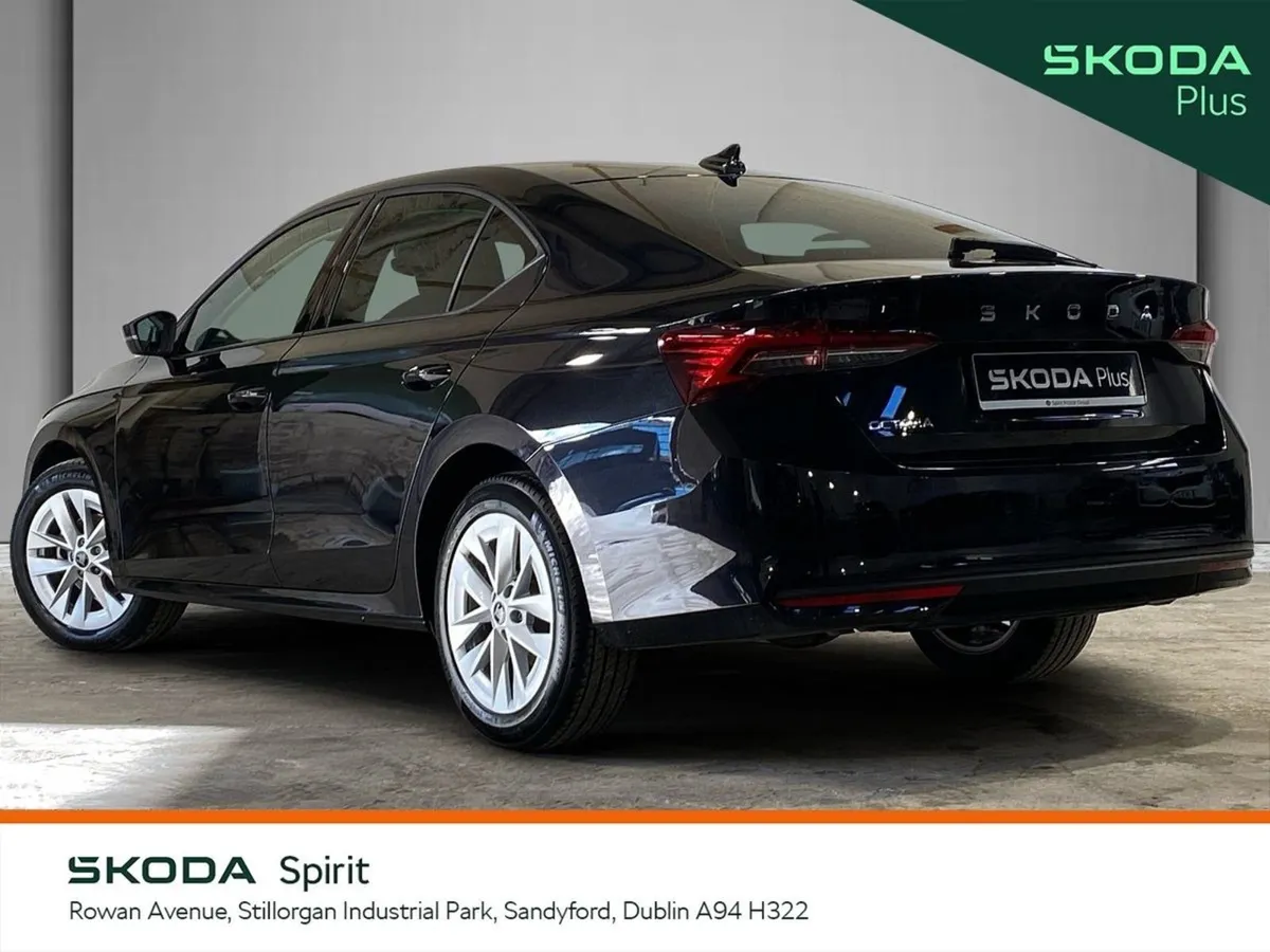 Skoda Octavia Selection 1.5tsi 115bhp DSG Mhev - Image 4