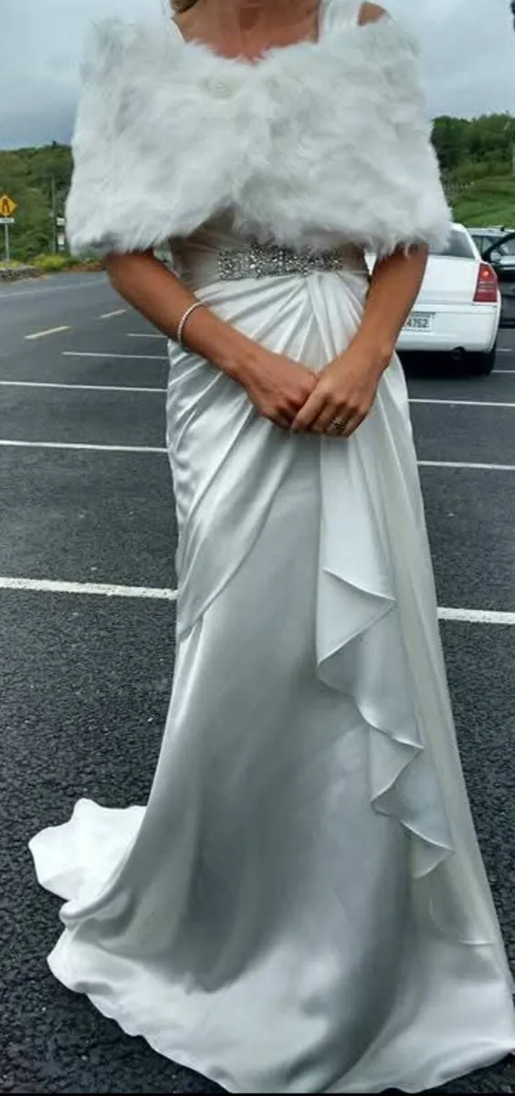 Wedding dress - Image 1