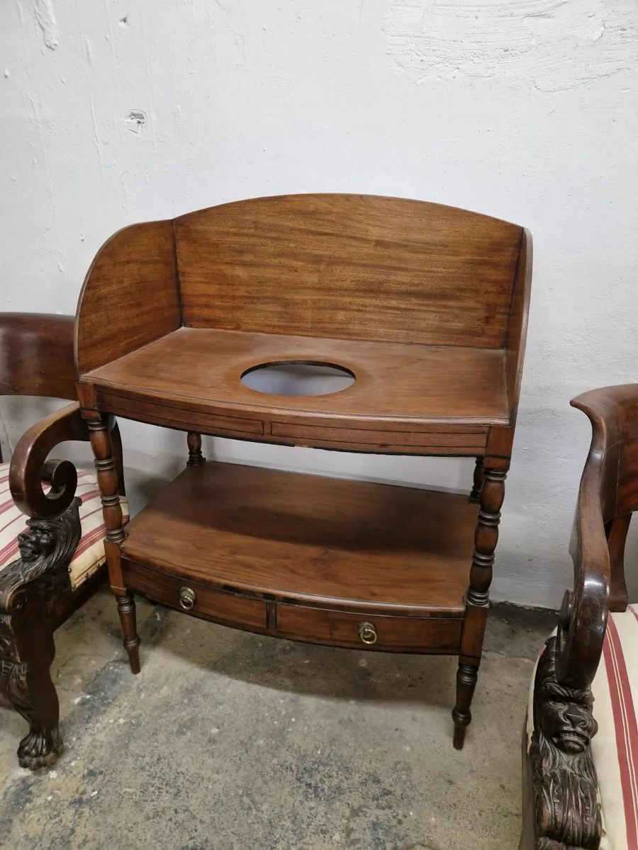 Georgian mahogany wash stand with drawers - Image 1