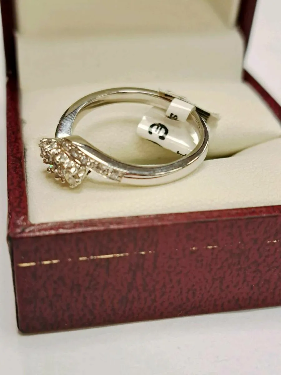 18K White Gold Diamond Ring 18CT - Image 3