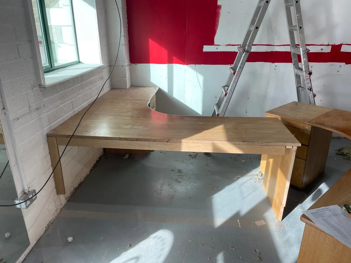 Office Desks - Image 3