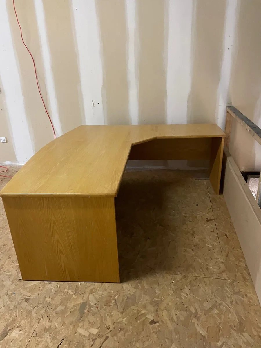 Office Desks - Image 4