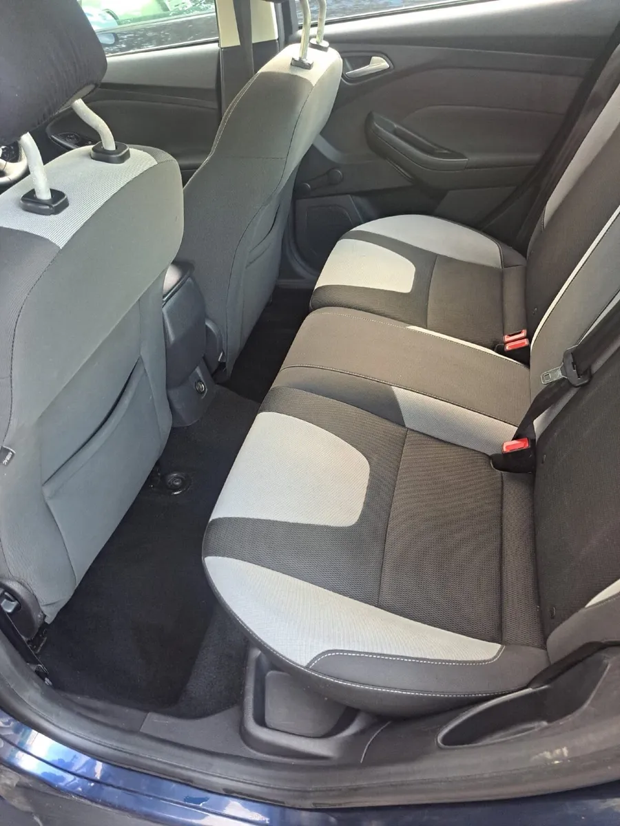 Ford Focus 2012 - Image 3