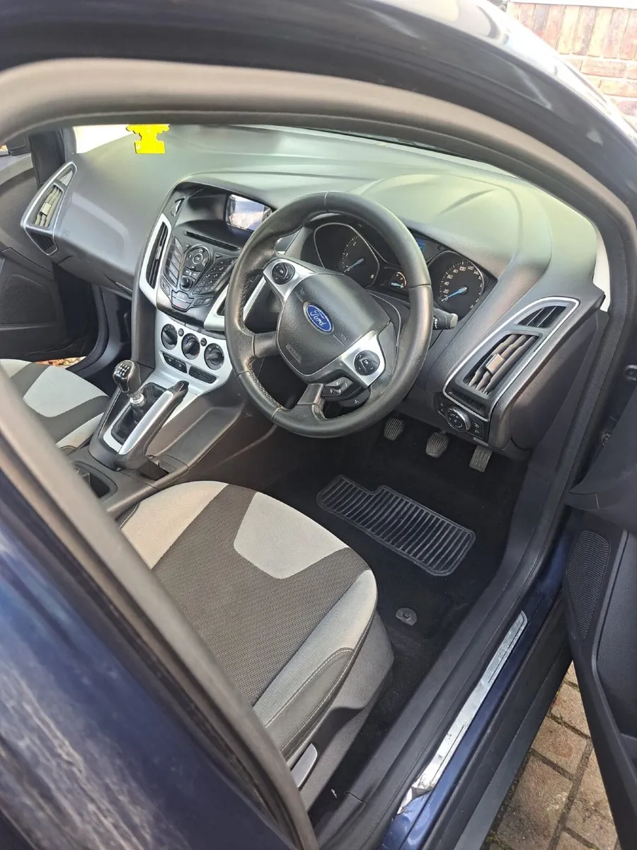 Ford Focus 2012 - Image 4