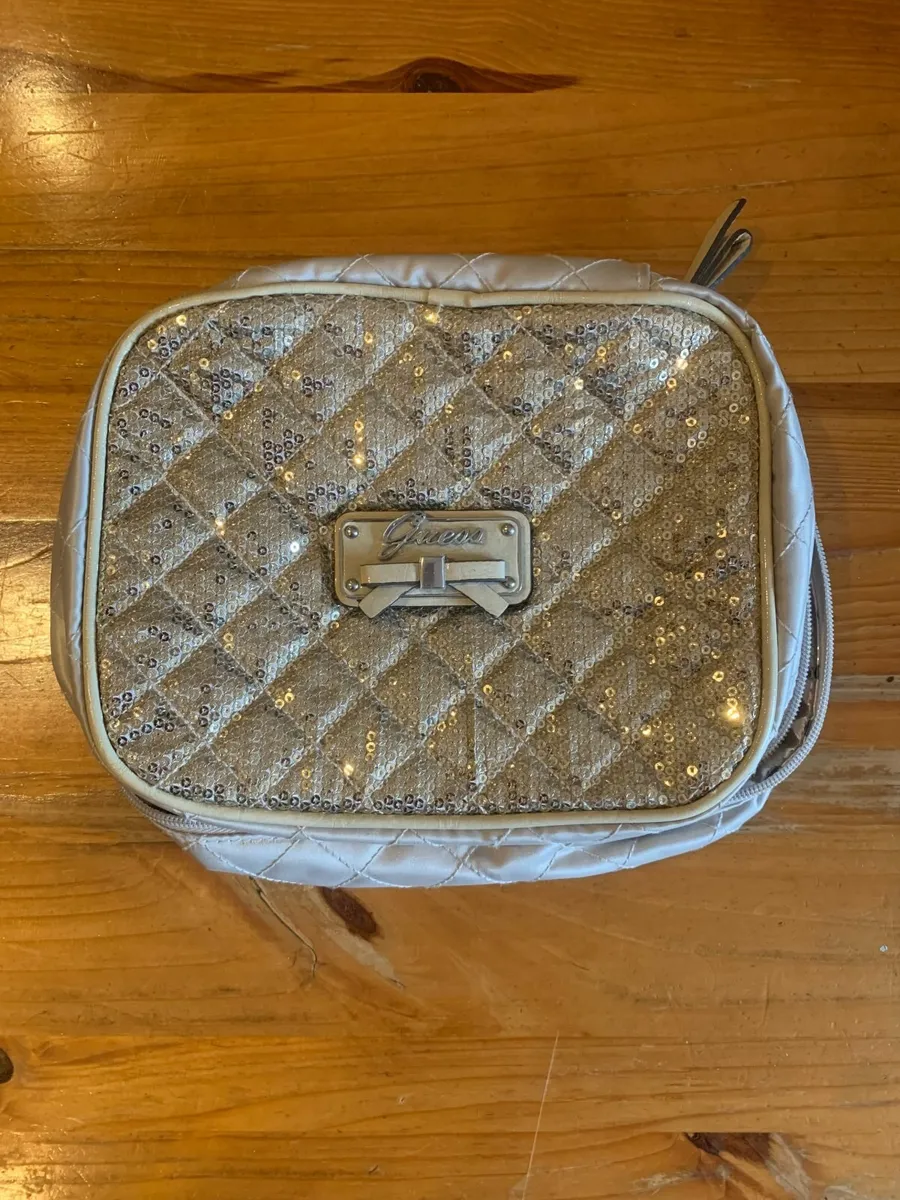 Guess Cosmetic Bag - Image 2