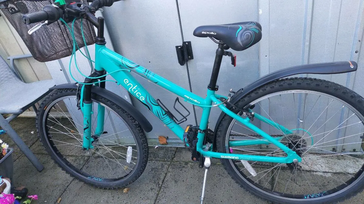 Apollo Entice Loaded with Extras - Image 2