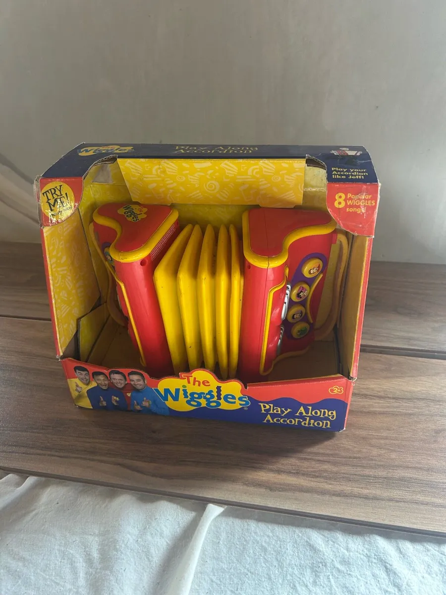 Wiggles Accordion Rare, Working Instrument (2004) - Image 3