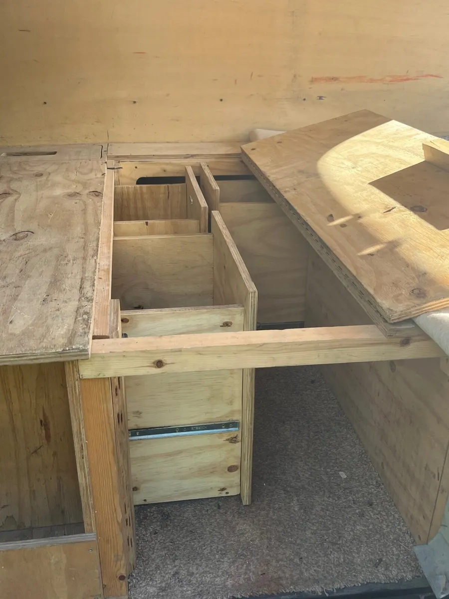 Volkswagen Transporter 2013 - Image 3