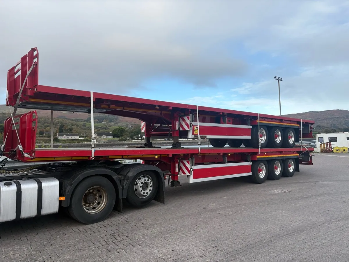 2021 Dennison flat trailer - Image 1