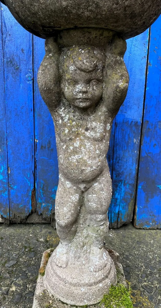 VINTAGE CHERUB BIRD BATH - Image 1