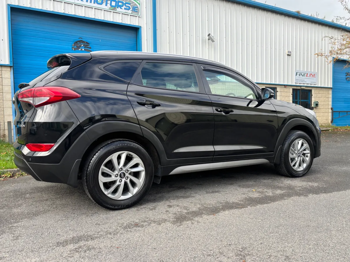 2017 HYUNDAI TUSCON EXECUTIVE - Image 3