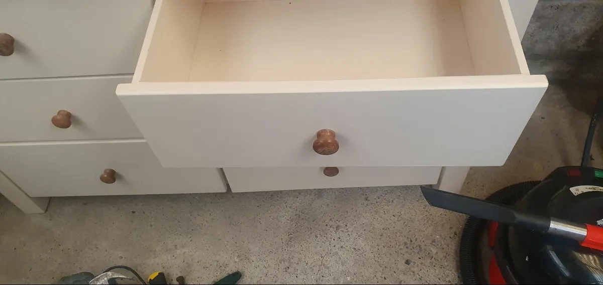 Chest of drawers - Image 4