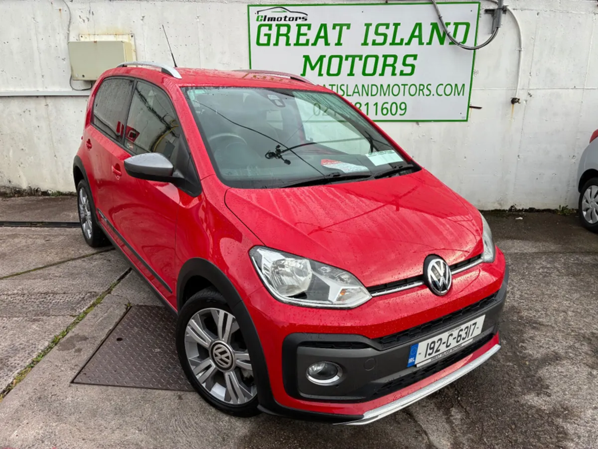 Volkswagen up! DBA-AACHYW 5DR - Image 1