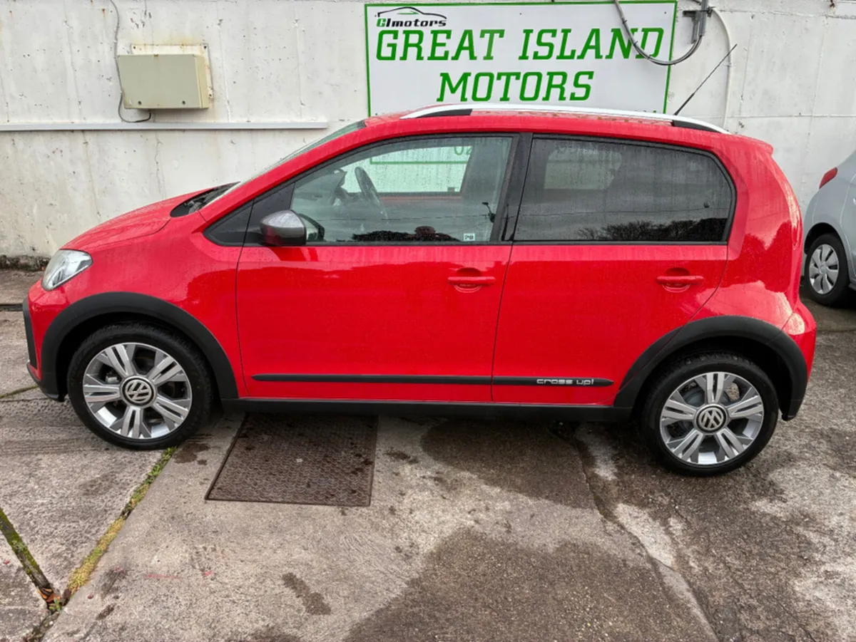 Volkswagen up! DBA-AACHYW 5DR - Image 4