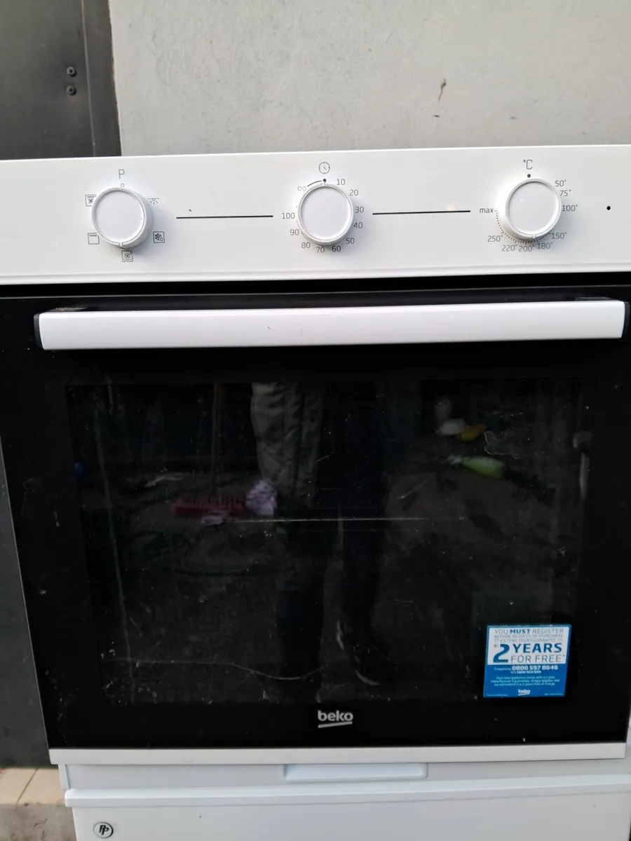 SINGLE OVEN FOR SALE - Image 1