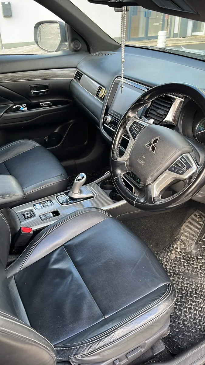 Mitsubishi outlander - Image 3