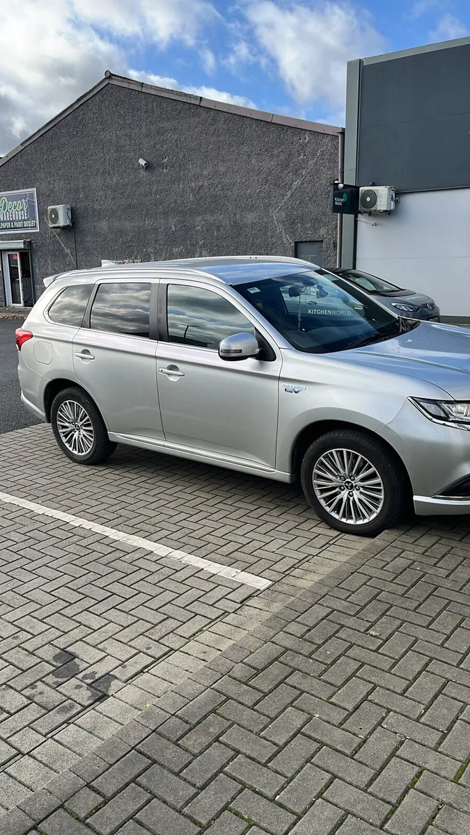 Mitsubishi outlander - Image 4