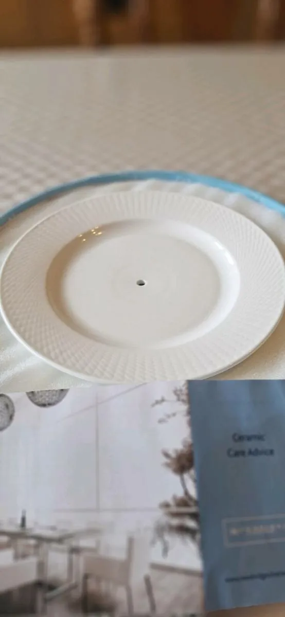 Newbridge Silverware Cake Stand - Image 3