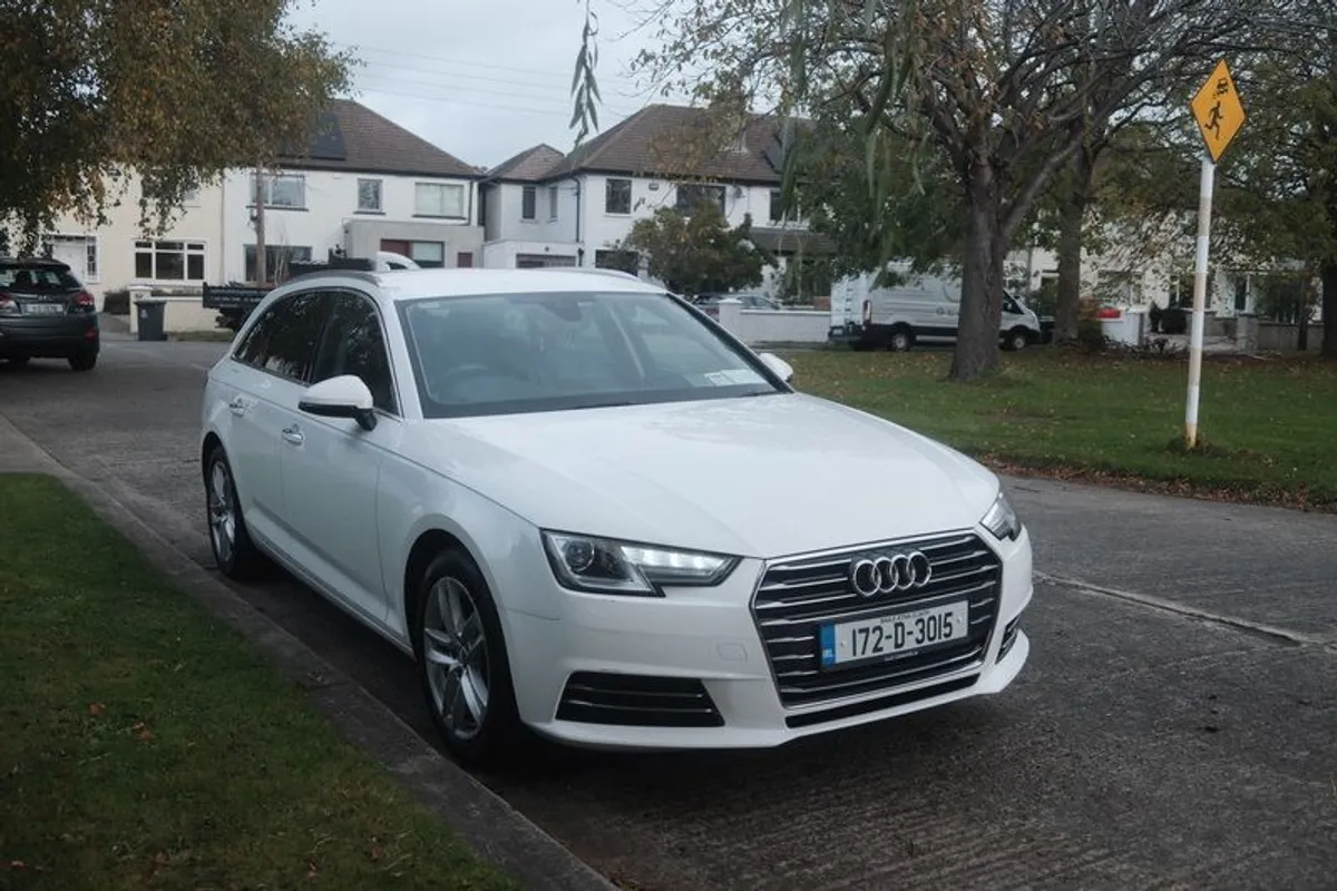 2017 Audi A4 Avant (Steptronic) - Image 1