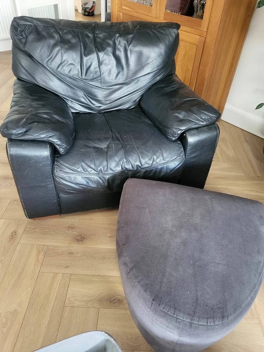 Arm chair - Image 1