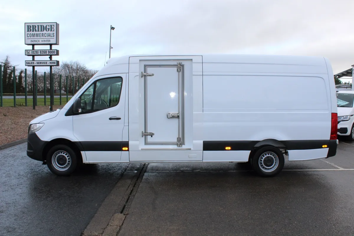 2022 Mercedes-Benz Sprinter 314 Chiller L3 - Image 2