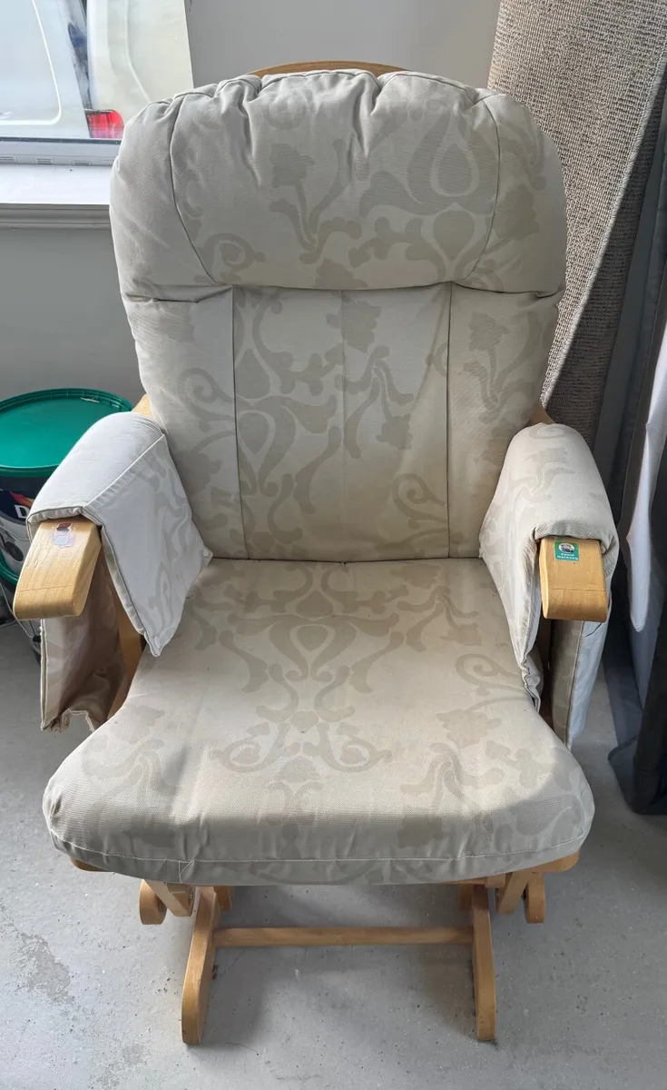 Play Pen and rocking chair - Image 4