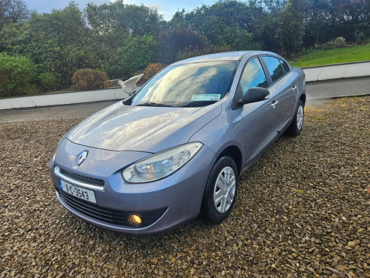 Renault Fluence 1.5 DCI 86 ROYALE 4DR - Image 3