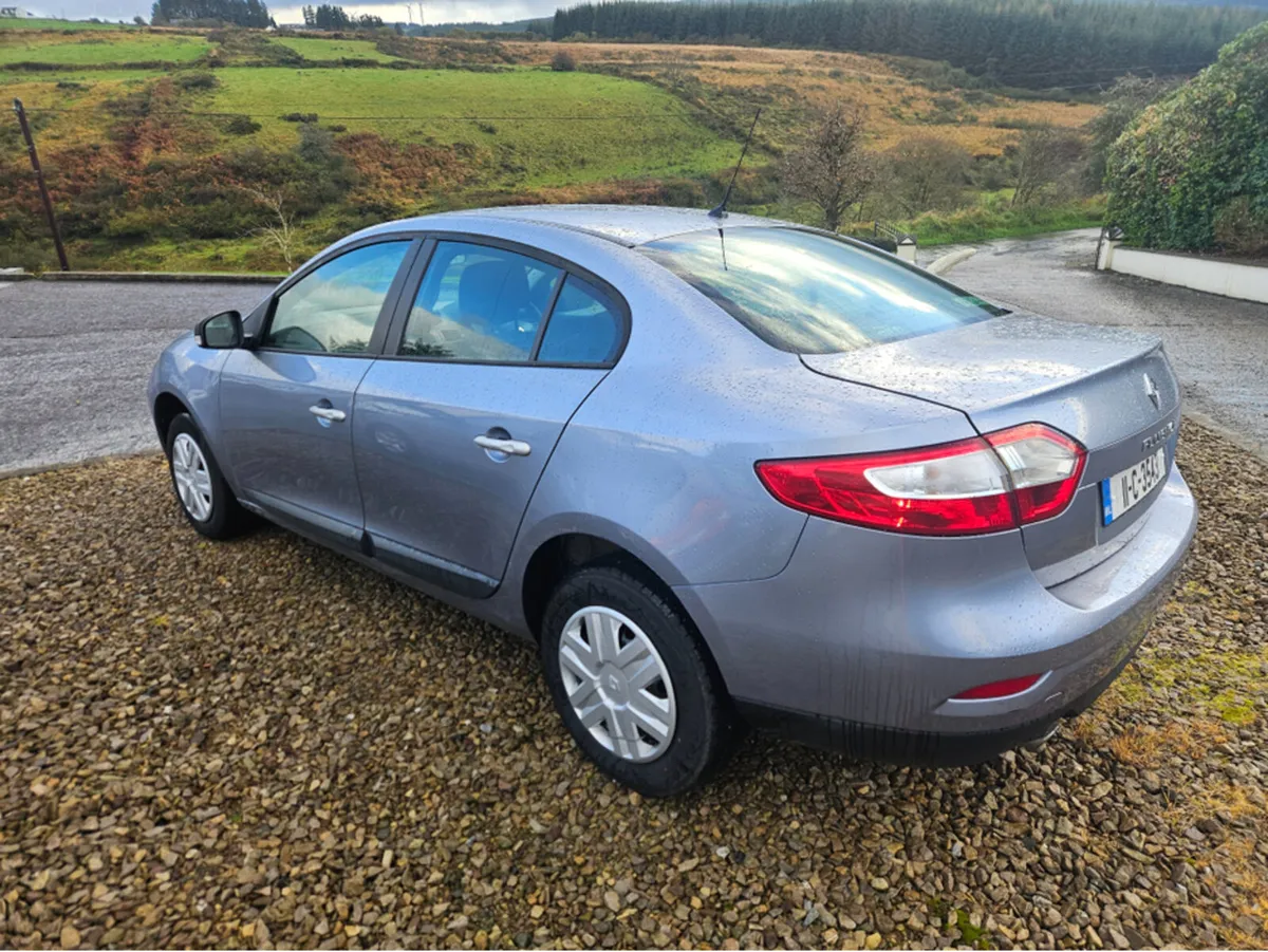 Renault Fluence 1.5 DCI 86 ROYALE 4DR - Image 4