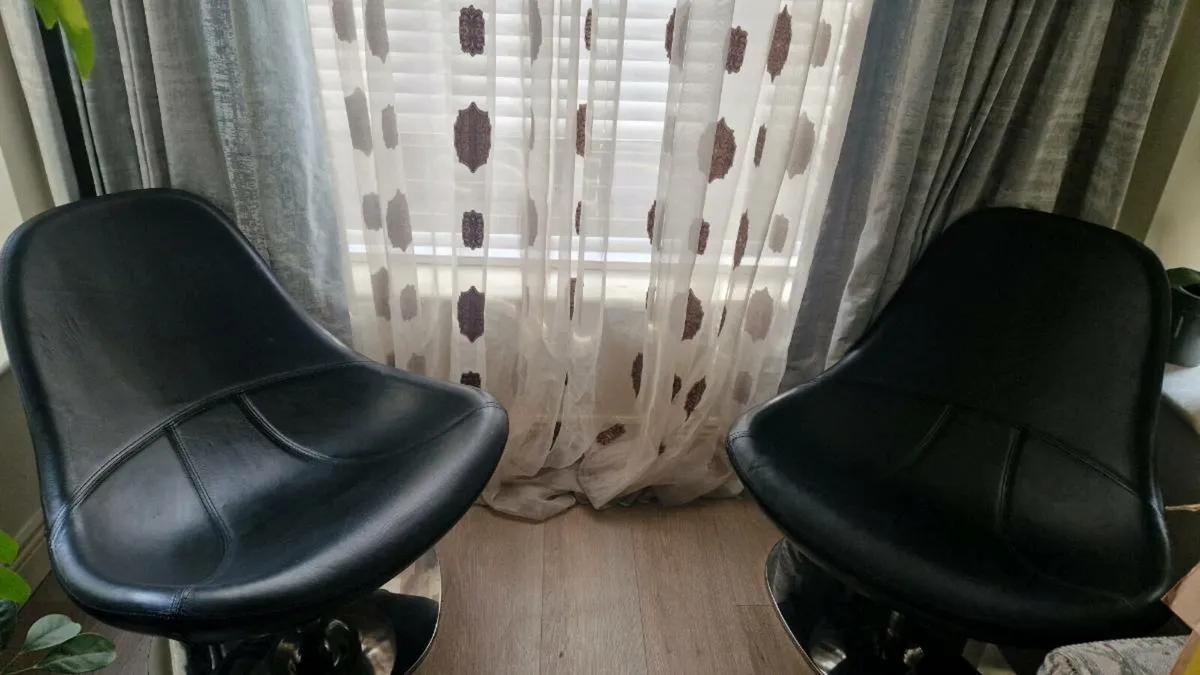 Vintage Tirup Swivel armchairs - Image 4