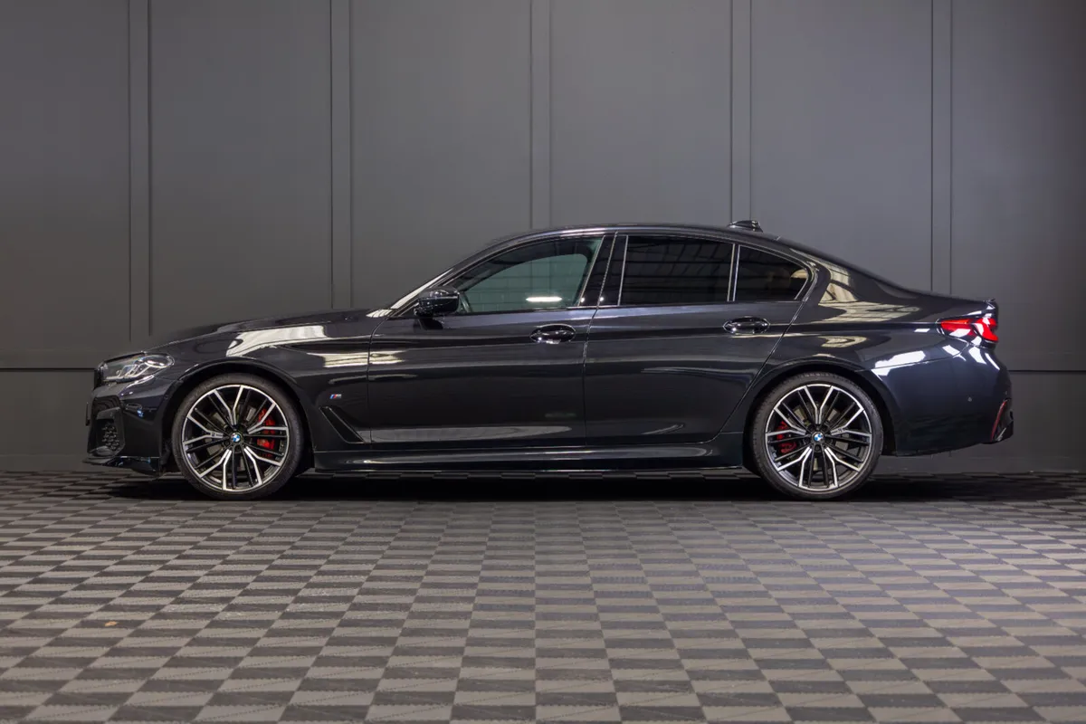 222 BMW 5-Series 520d M-Sport - Image 3
