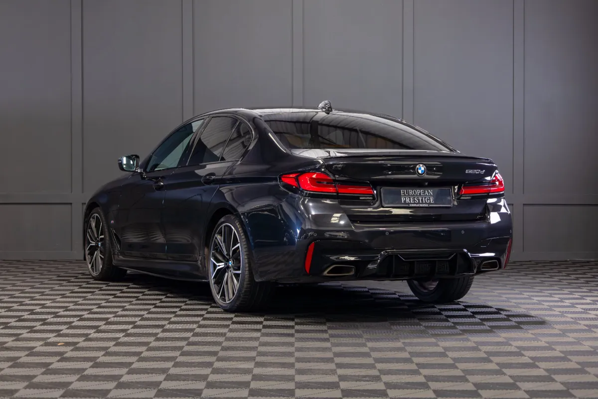 222 BMW 5-Series 520d M-Sport - Image 4