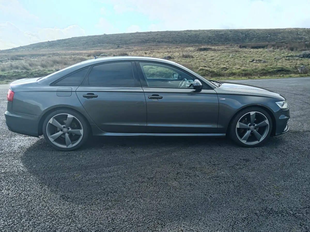 Audi A6 Sline Ultra Black edition - Image 4