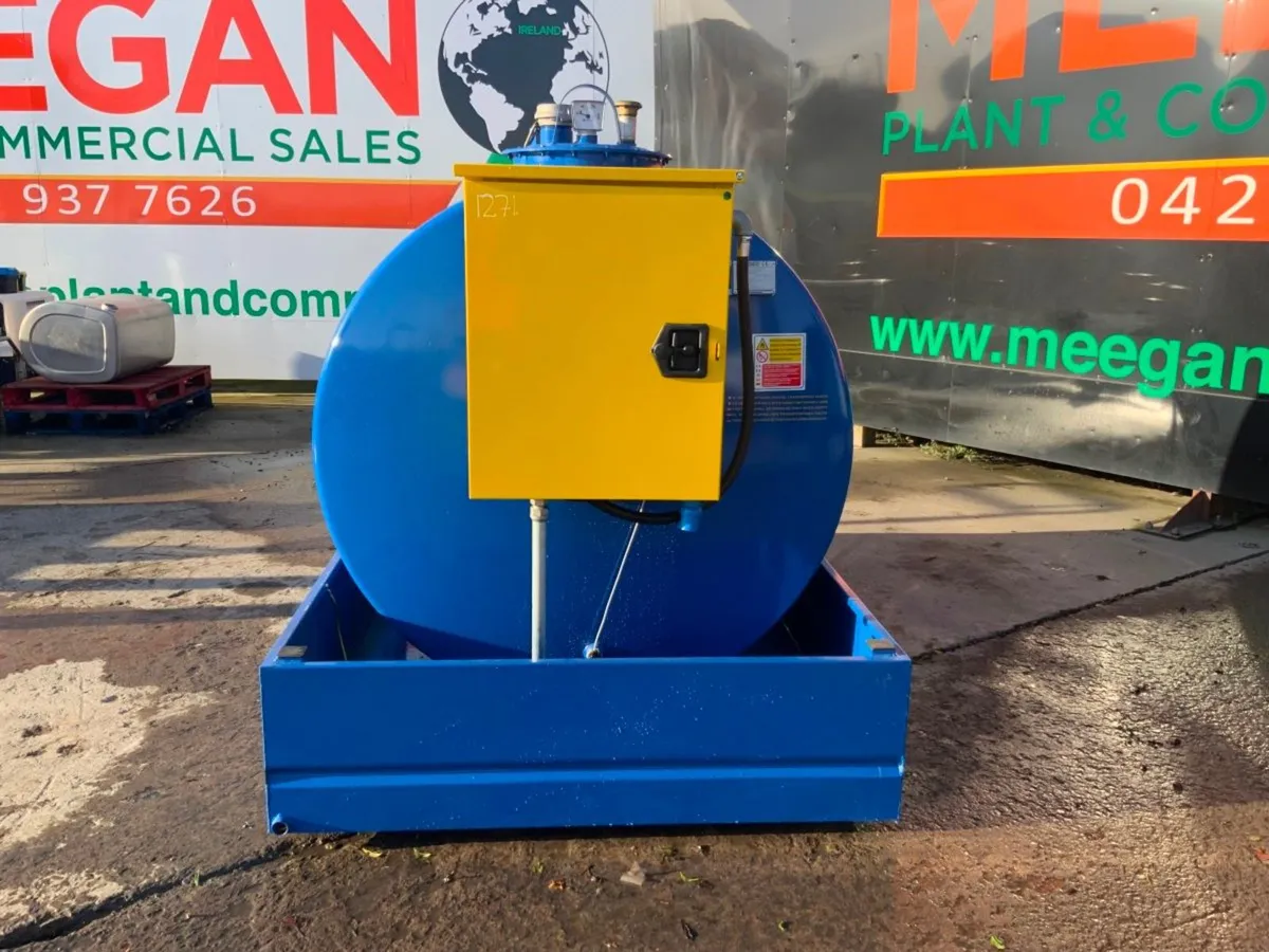 3200lts FUEL BOWSER STORAGE / DELIVERY TANK...... - Image 3