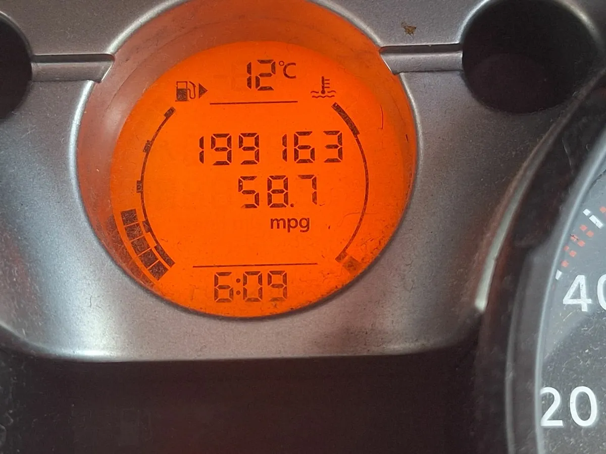 Sold Nissan Qashqai 2009 - Image 2