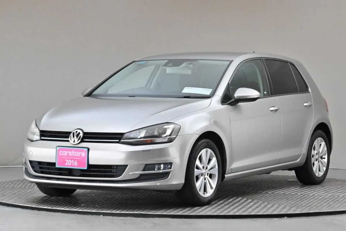 Volkswagen Golf 1.2 TSI DSG MK7 Comfortline  reve - Image 3