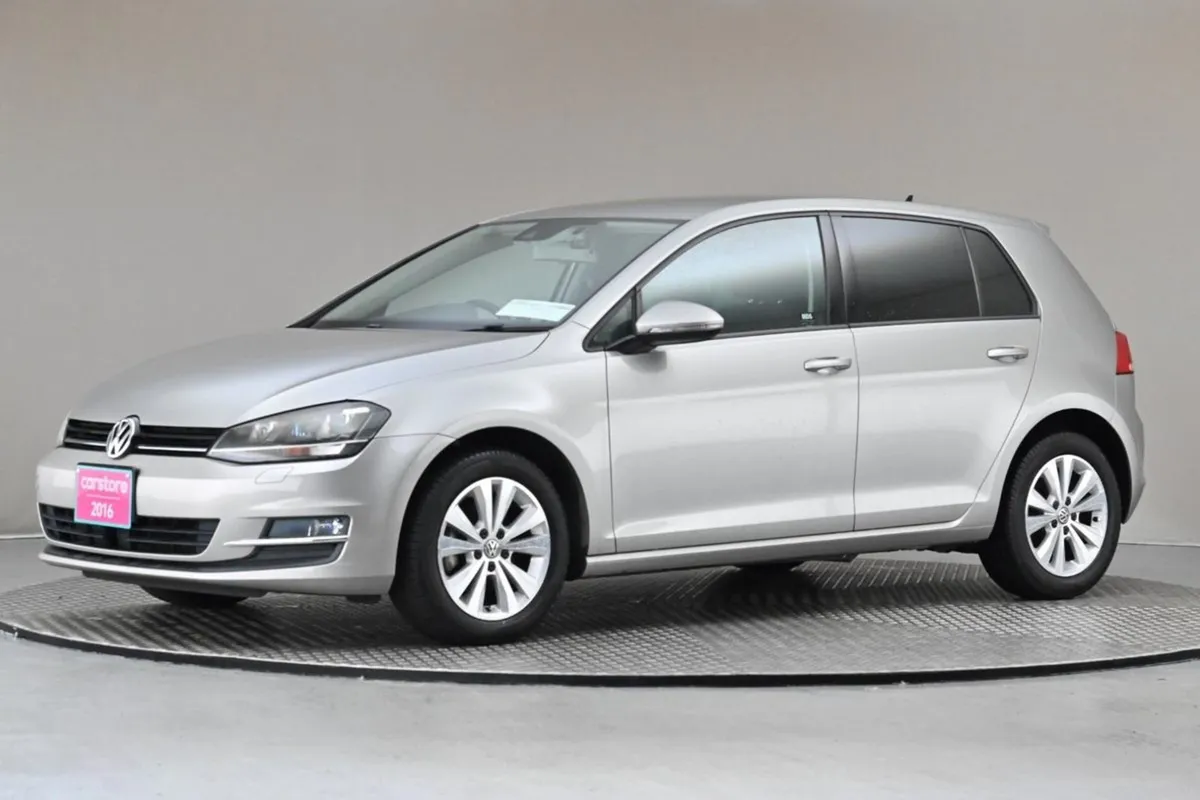 Volkswagen Golf 1.2 TSI DSG MK7 Comfortline  reve - Image 4